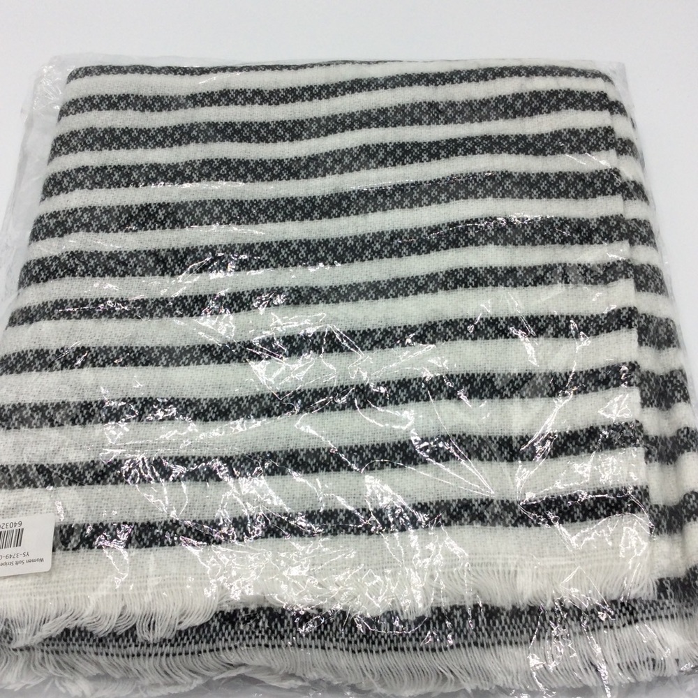 Women’s Soft Striped Knit Square Blanket Scarf
